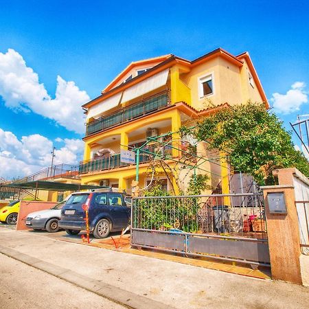 Apartment Snezana 1200 Fazana Luaran gambar