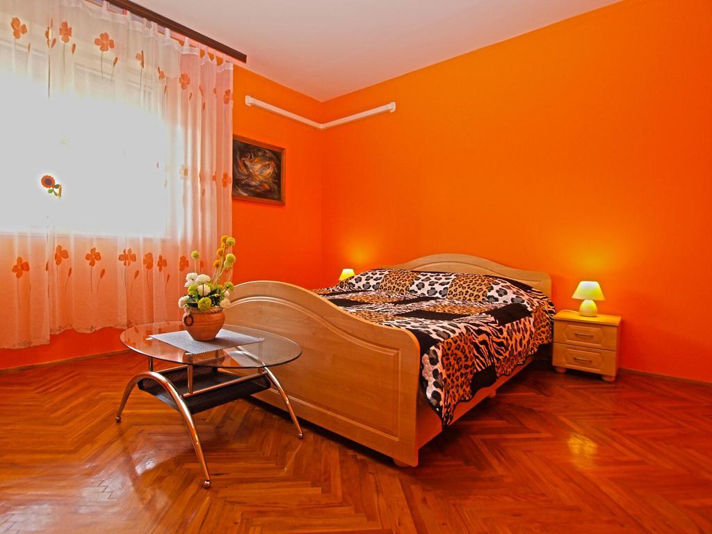 Apartment Snezana 1200 Fazana Luaran gambar