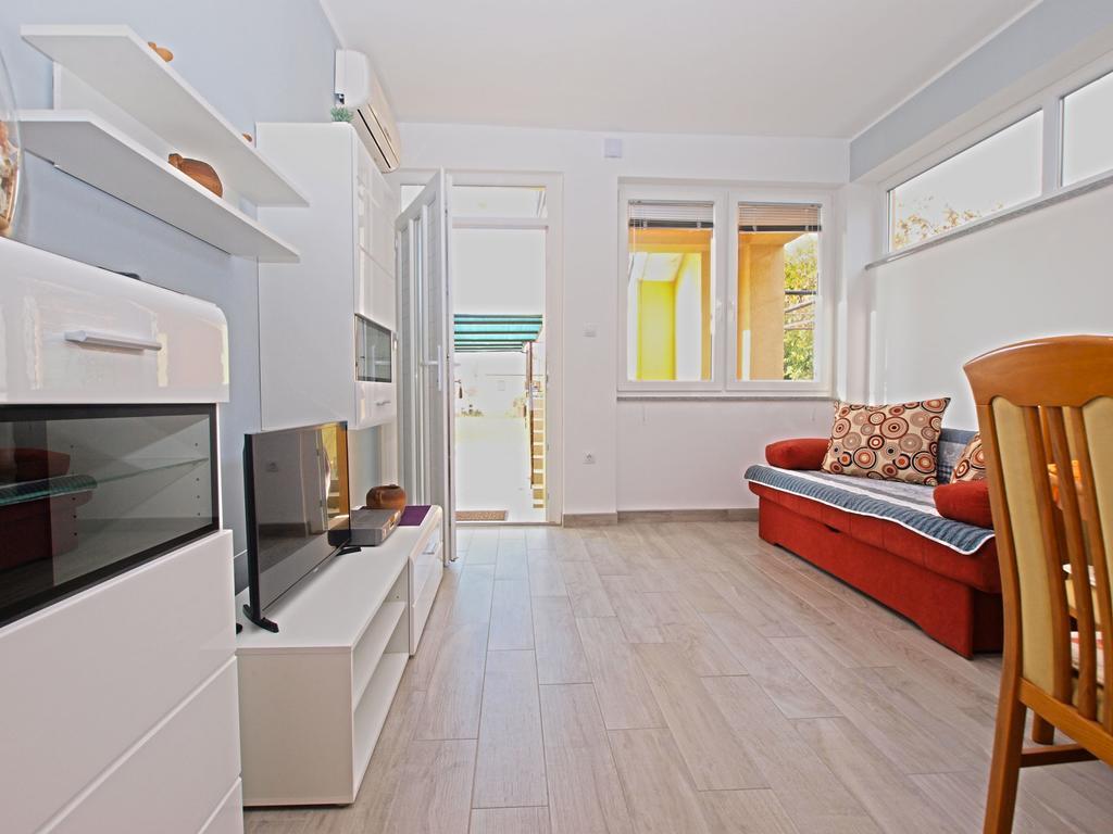 Apartment Snezana 1200 Fazana Luaran gambar