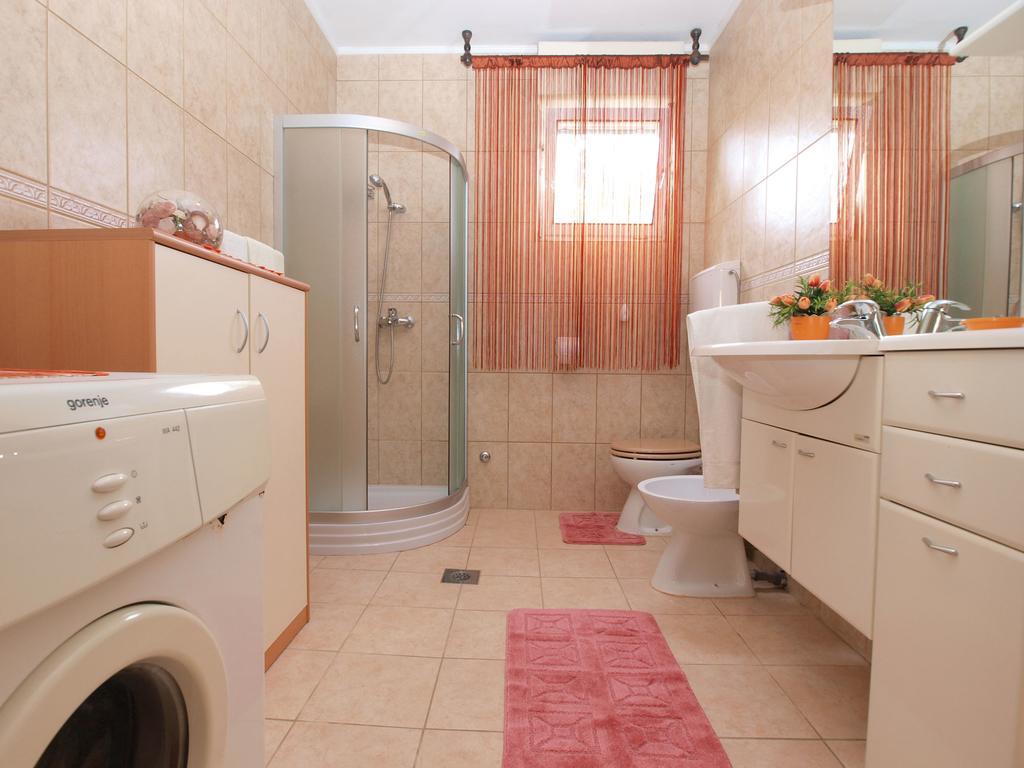 Apartment Snezana 1200 Fazana Luaran gambar