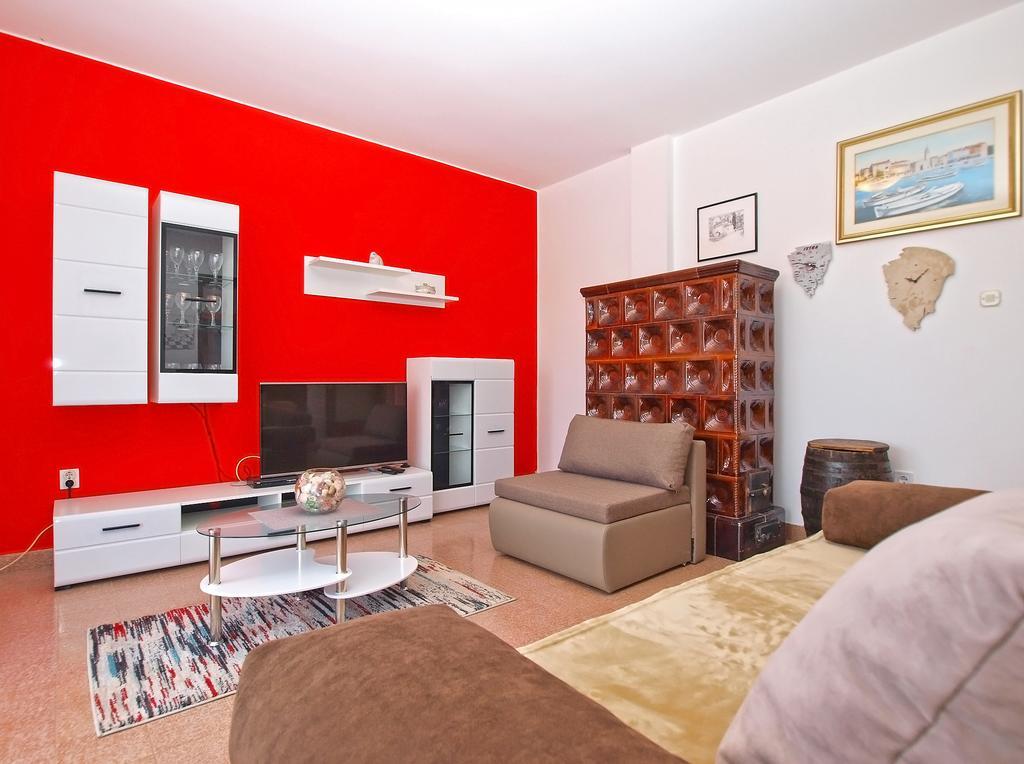 Apartment Snezana 1200 Fazana Luaran gambar