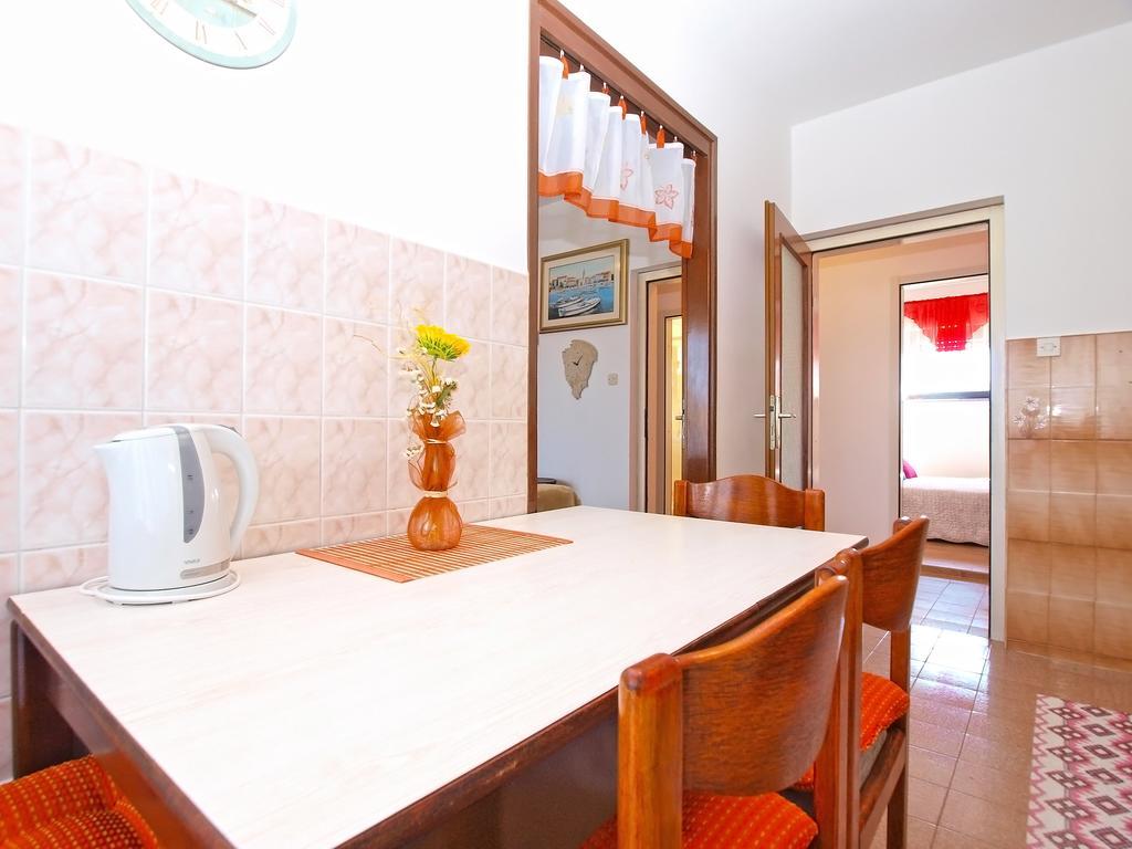 Apartment Snezana 1200 Fazana Luaran gambar