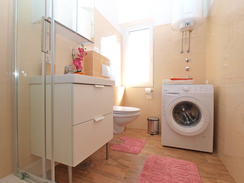 Apartment Snezana 1200 Fazana Luaran gambar