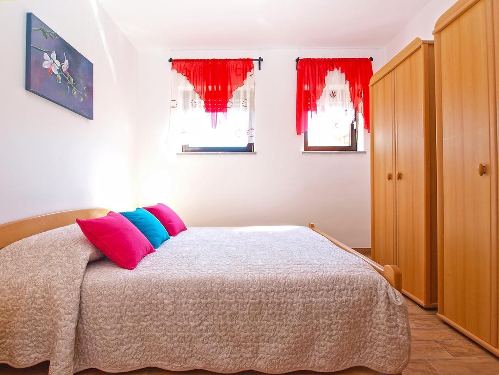 Apartment Snezana 1200 Fazana Luaran gambar
