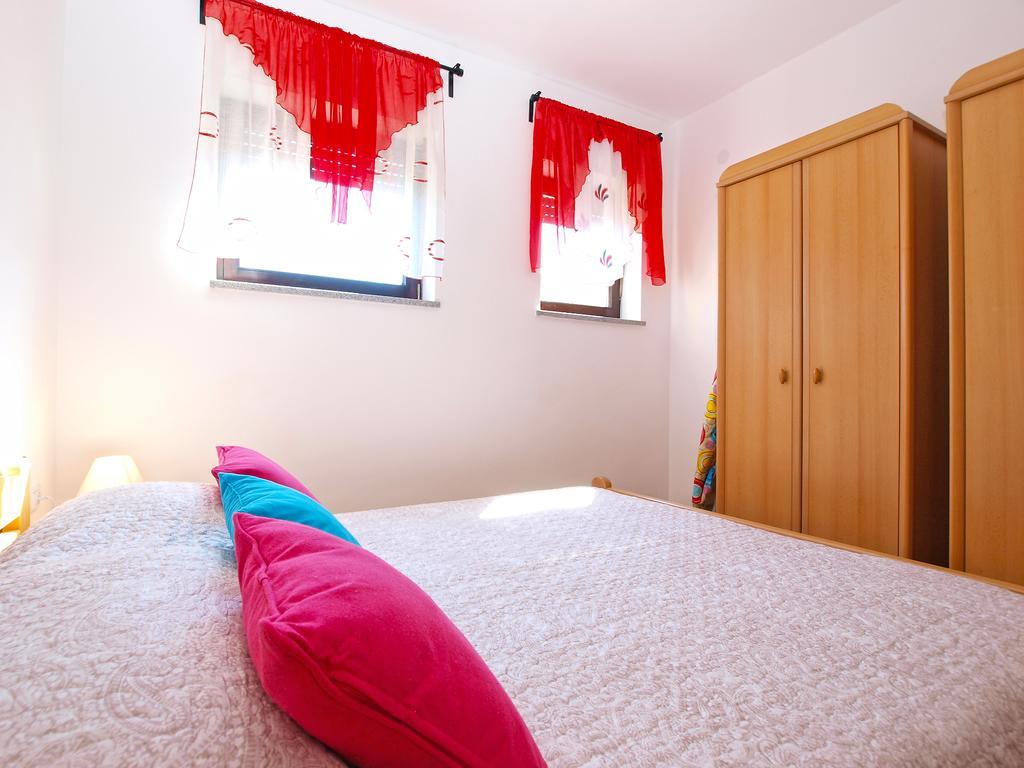 Apartment Snezana 1200 Fazana Luaran gambar